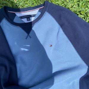 Vintage Tommy Hilfiger crewneck